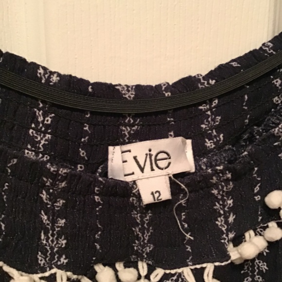 Evie romper - Picture 2 of 2